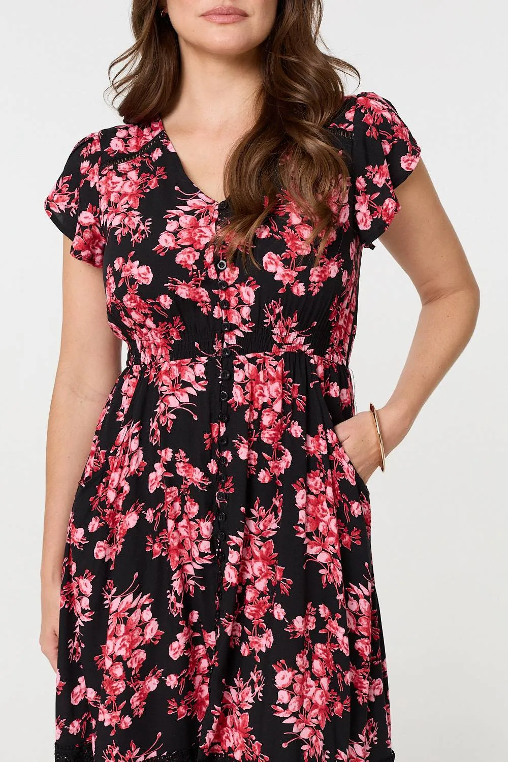 Floral Lace Trim V-Neck Shirred Midi Dress