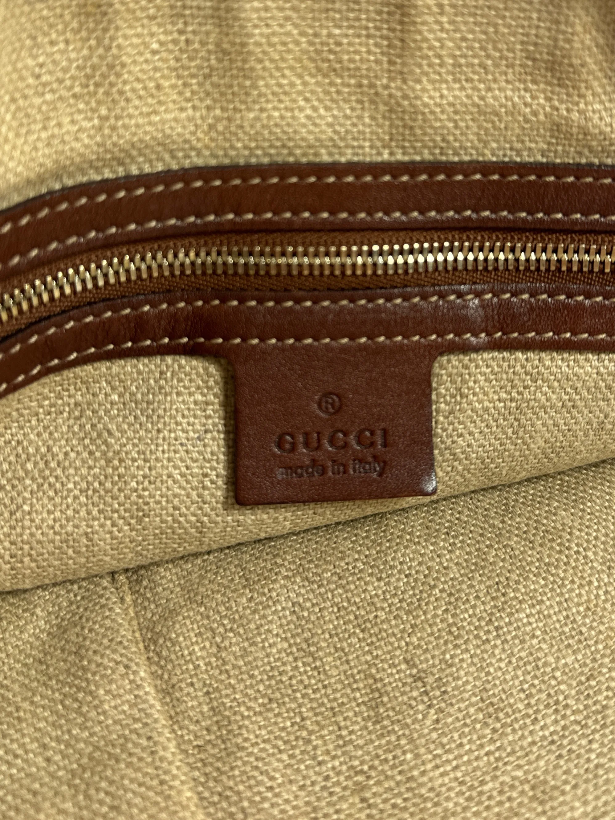 Gucci brown leather distressed shoulder bag 002404 w/unbranded strap ** as is**