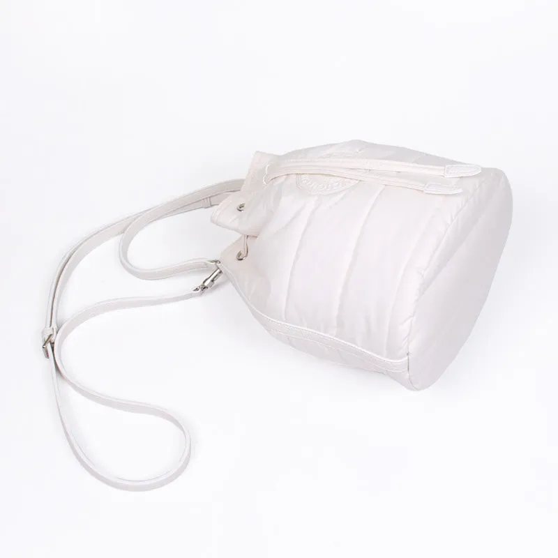 Padding white shoulder bag